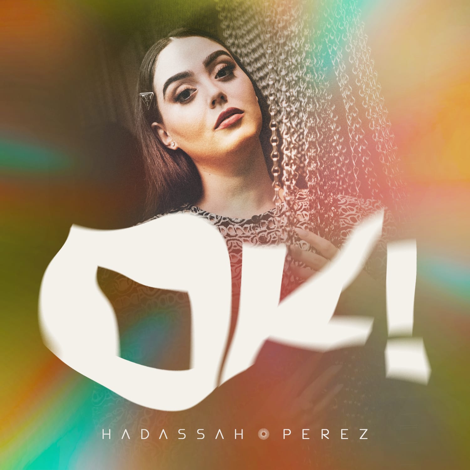 EP “OK!”, um pop eletrônico romântico na voz de Hadassah Perez
