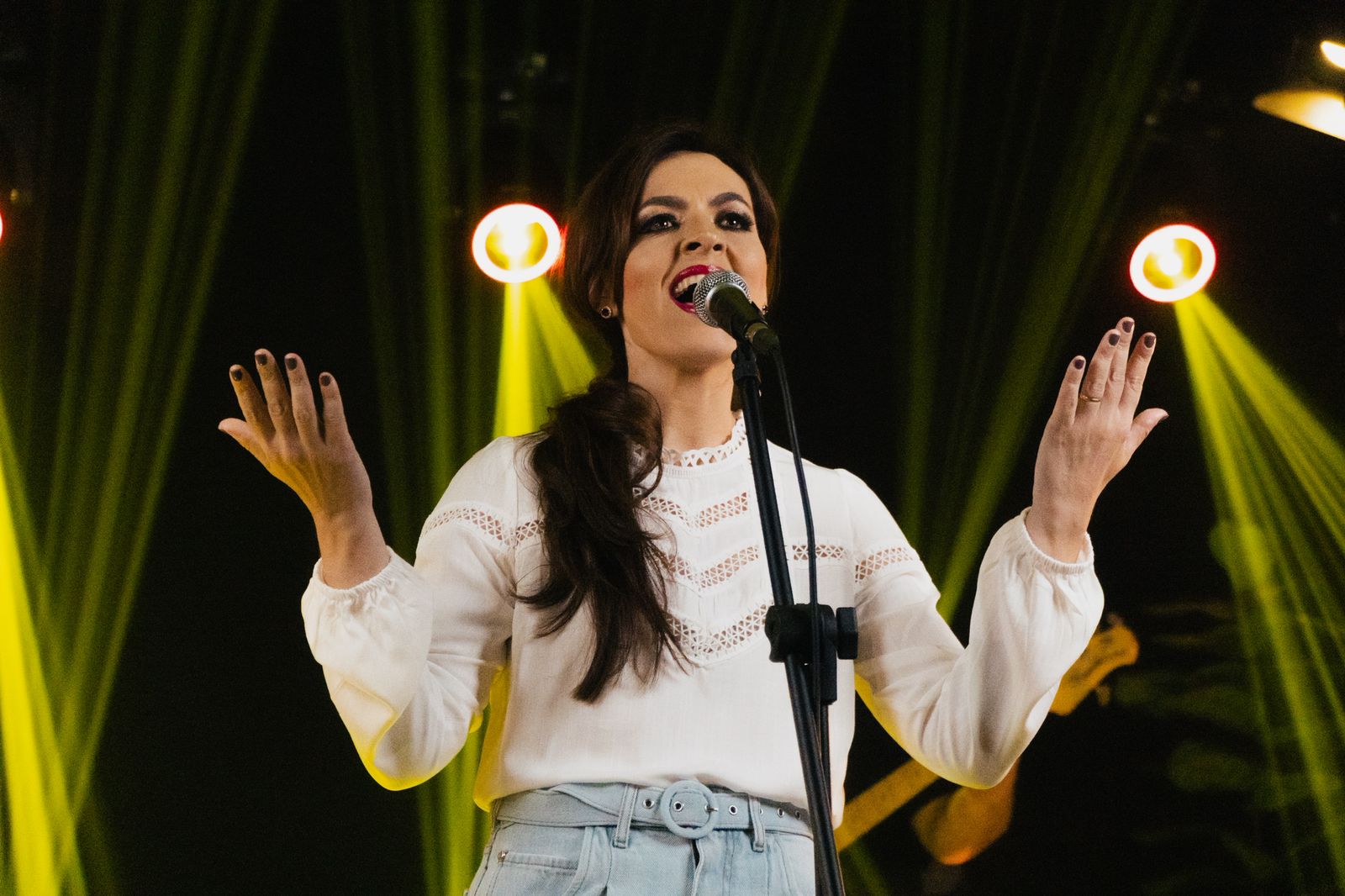 Mariana Bonatto lança o single “Salmo 115”, adoração e reverência a Deus